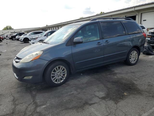 2010 TOYOTA SIENNA XLE, 