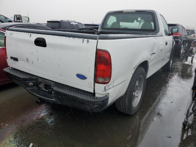 1FTDF1722VKB97357 - 1997 FORD F150 WHITE photo 3