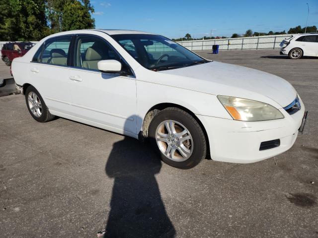 1HGCM56747A094490 - 2007 HONDA ACCORD EX 白色 照片 4
