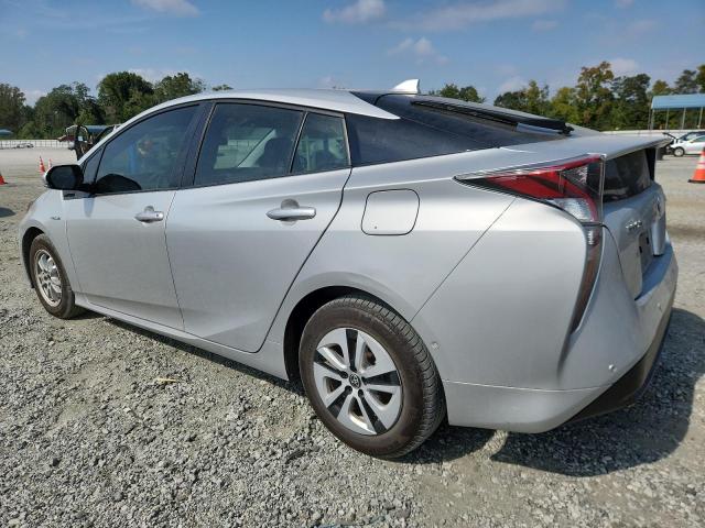 JTDKARFU4J3552685 - 2018 TOYOTA PRIUS Silber Foto 2