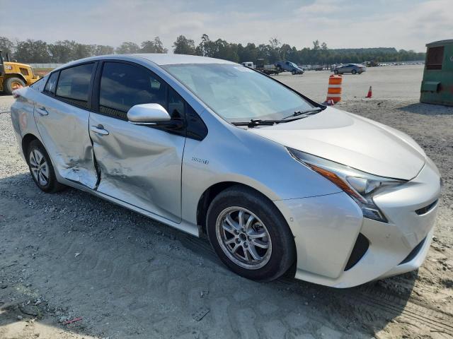 JTDKARFU4J3552685 - 2018 TOYOTA PRIUS Silber Foto 4