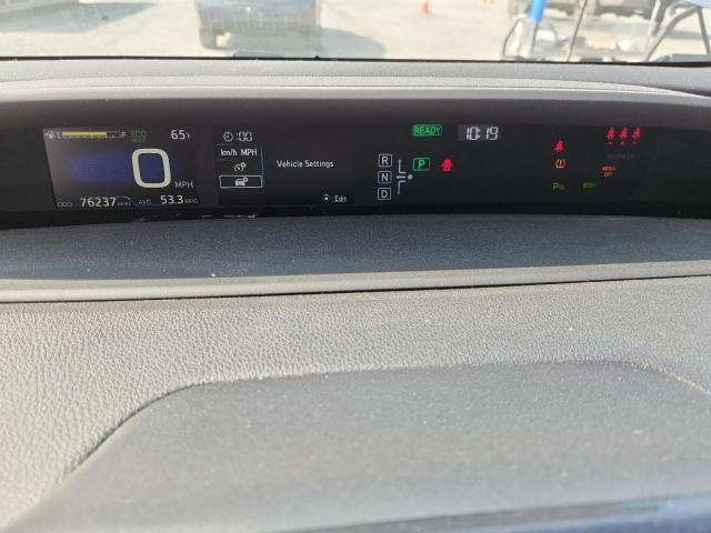 JTDKARFU4J3552685 - 2018 TOYOTA PRIUS Silber Foto 9