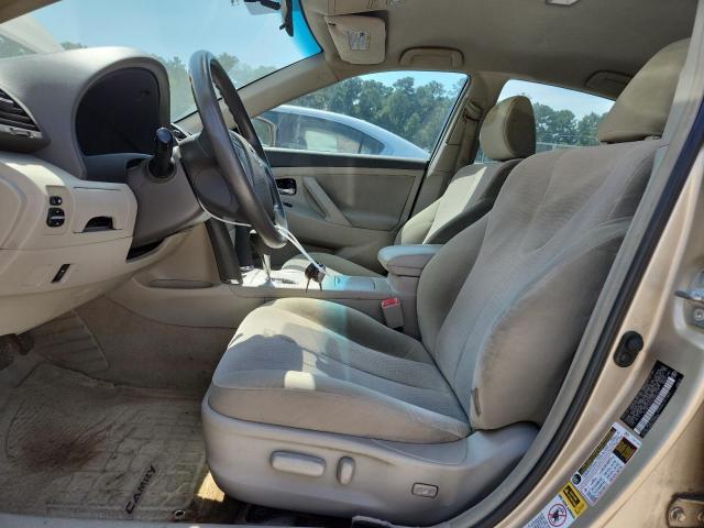 4T1BF3EKXAU051417 - 2010 TOYOTA CAMRY BASE GOLD photo 7