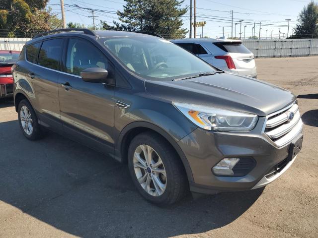 1FMCU0GD7HUD50722 - 2017 FORD ESCAPE SE 灰色 照片 4