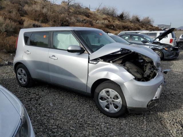 KNDJN2A26F7789465 - 2015 KIA SOUL GRAY photo 4