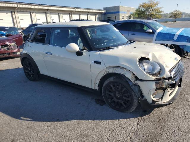 WMWXP5C52J2G62392 - 2018 MINI COOPER BEIGE photo 4