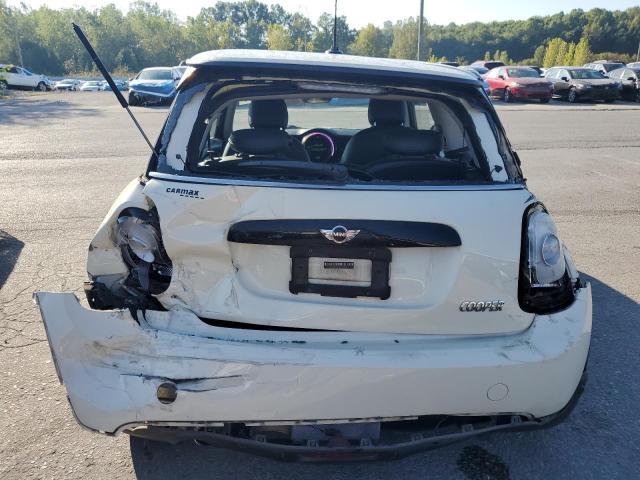 WMWXP5C52J2G62392 - 2018 MINI COOPER BEIGE photo 6