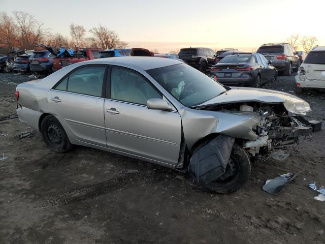 4T1BE32K75U047953 - 2005 TOYOTA CAMRY LE SILVER photo 4