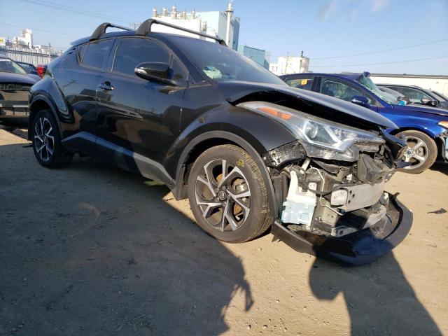 NMTKHMBX3JR013664 - 2018 TOYOTA C-HR XLE BLACK photo 4