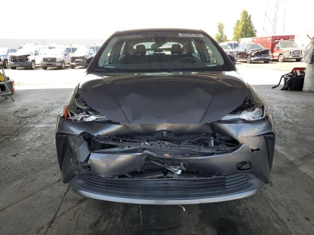 JTDKARFUXK3084804 - 2019 TOYOTA PRIUS GRAY photo 5