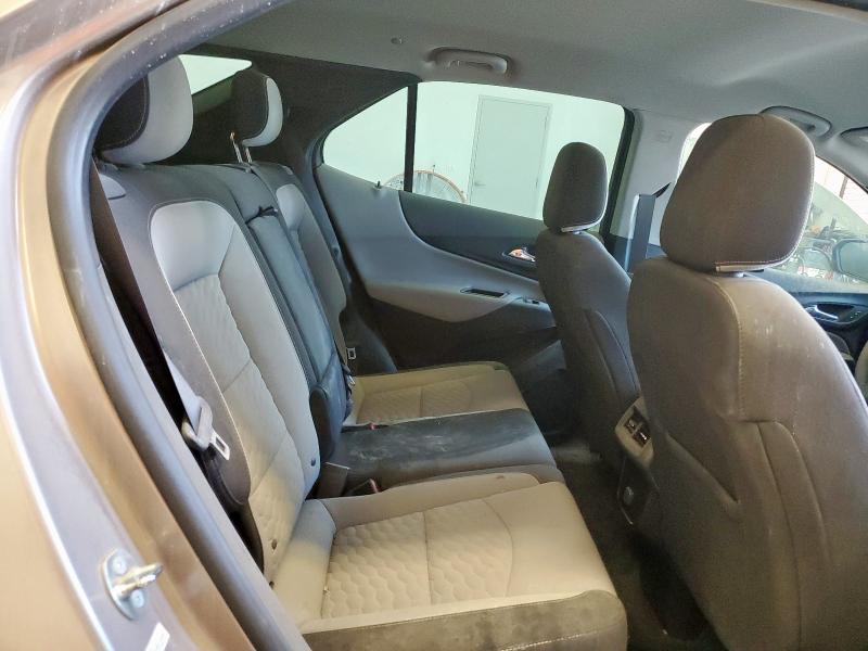 2GNAXHEV6J6343964 - 2018 CHEVROLET EQUINOX LS GOLD photo 11