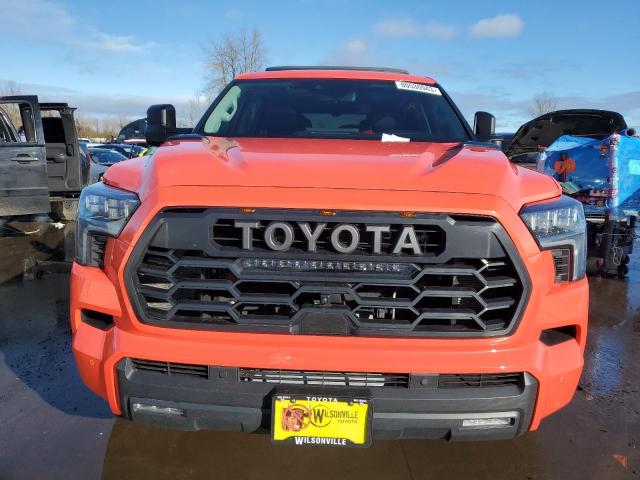 7SVAAABA0PX008250 - 2023 TOYOTA SEQUOIA TR SR5 ORANGE photo 5