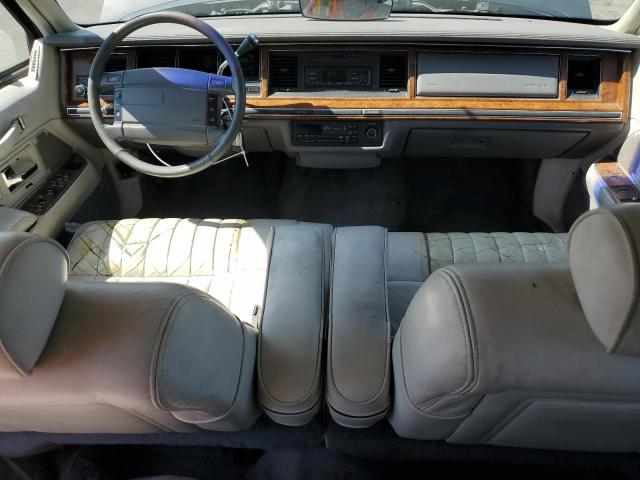 1LNLM81W7RY731554 - 1994 LINCOLN TOWN CAR EXECUTIVE Grün Foto 8