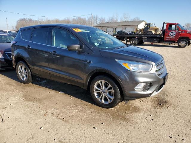 1FMCU0GD7HUD05828 - 2017 FORD ESCAPE SE GRAY photo 4