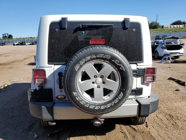 1C4HJWEGXCL199876 - 2012 JEEP WRANGLER U SAHARA Սպիտակ լուսանկար 6