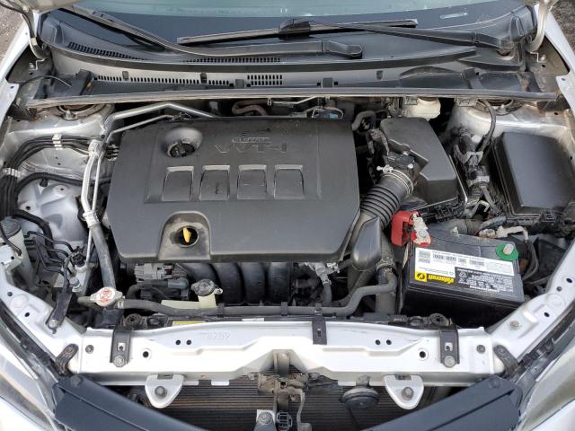 2T1BURHE2JC000106 - 2018 TOYOTA COROLLA L SILVER photo 11