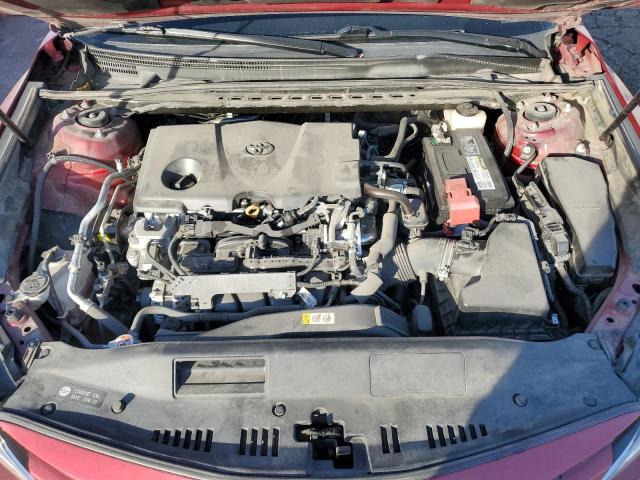 4T1B11HK4JU569215 - 2018 TOYOTA CAMRY L RED photo 11