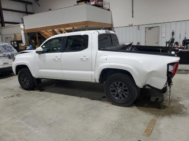 3TMCZ5AN5NM532343 - 2022 TOYOTA TACOMA DOUBLE CAB WHITE photo 2