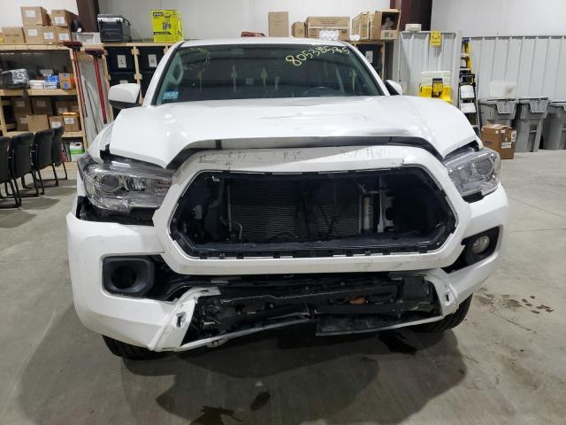 3TMCZ5AN5NM532343 - 2022 TOYOTA TACOMA DOUBLE CAB WHITE photo 5