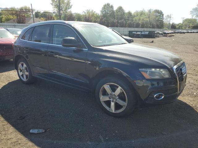 WA1DKAFP5BA096298 - 2011 AUDI Q5 PREMIUM PLUS BLACK photo 4
