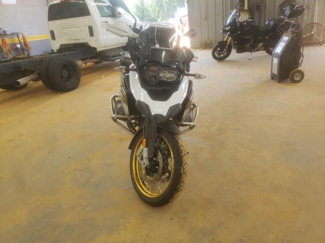 WB10J9301KZJ17885 - 2019 BMW R 1250 GS BLUE photo 2