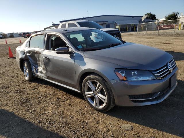 1VWBT7A32EC074878 - 2014 VOLKSWAGEN PASSAT SE GRAY photo 4