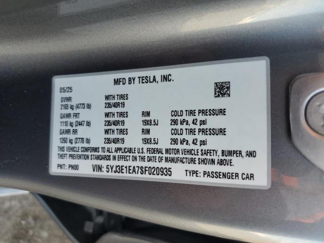 5YJ3E1EA7SF020935 - 2025 TESLA MODEL 3 ნაცრისფერი ფოტო 12