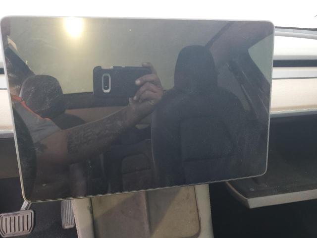 5YJYGDEE4MF276327 - 2021 TESLA MODEL Y Czarny zdjęcie 9