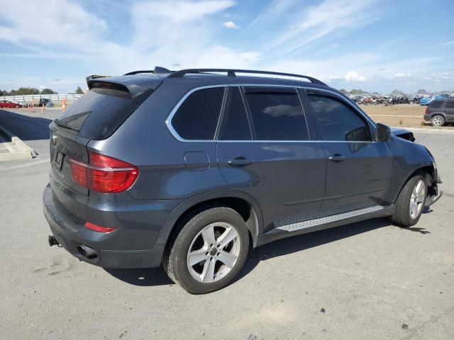 5UXZW0C59D0B91292 - 2013 BMW X5 XDRIVE35D GRAY photo 3