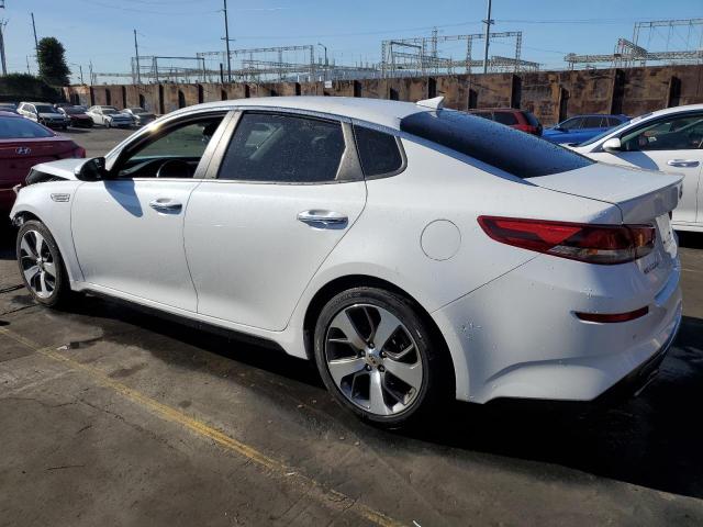 5XXGT4L31KG358955 - 2019 KIA OPTIMA LX WHITE photo 2