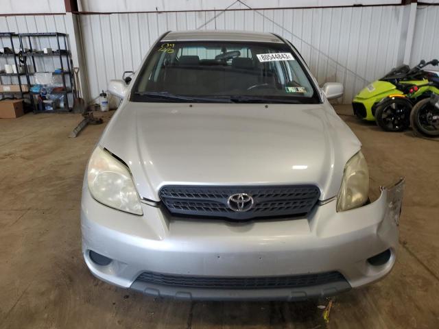 2T1LR32E06C551914 - 2006 TOYOTA MATRIX BASE SILVER photo 5