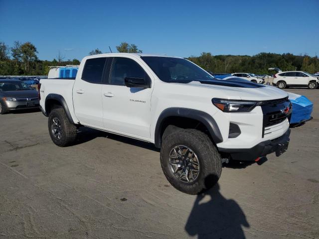 1GCPTFEK6P1265254 - 2023 CHEVROLET COLORADO ZR2 WHITE photo 4