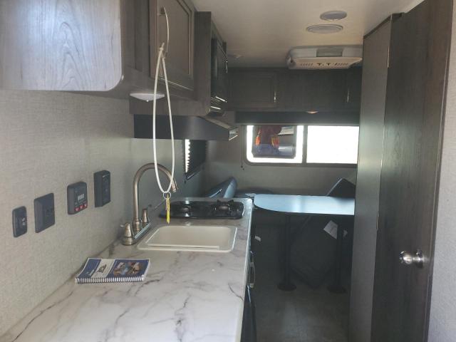 1UJBJ0AJ8L17K0156 - 2020 JYFL MOTORHOME WHITE photo 6