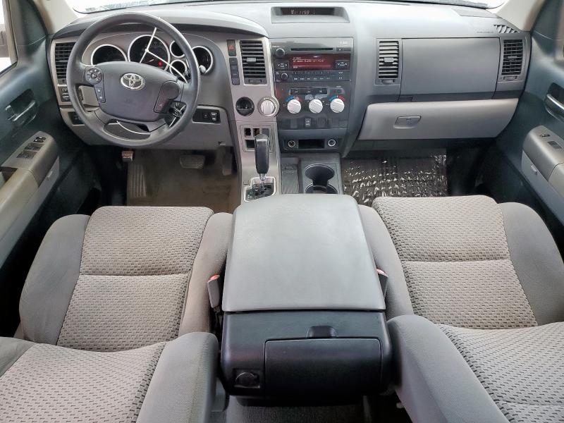 5TFRY5F1XAX089405 - 2010 TOYOTA TUNDRA DOUBLE CAB SR5 SILVER photo 8