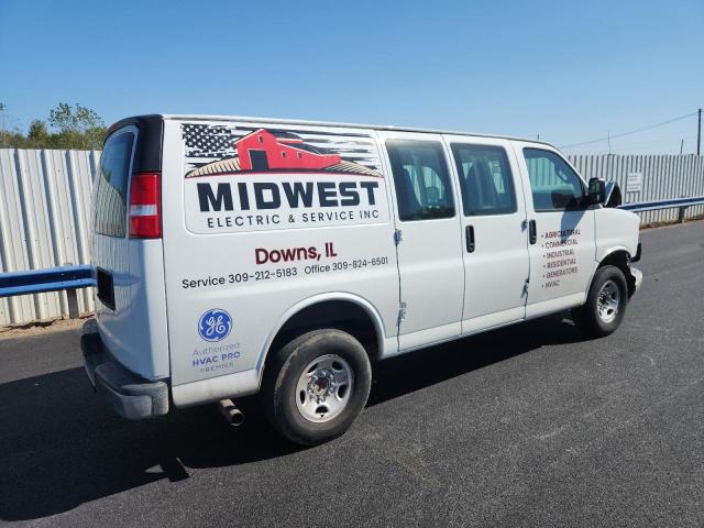 1GCWGAFP7K1347645 - 2019 CHEVROLET EXPRESS G2 WHITE photo 3