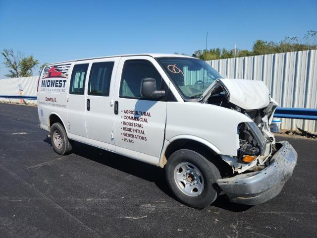 1GCWGAFP7K1347645 - 2019 CHEVROLET EXPRESS G2 WHITE photo 4