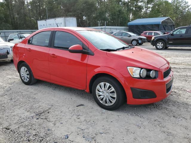1G1JA5SH1E4219544 - 2014 CHEVROLET SONIC LS RED photo 4