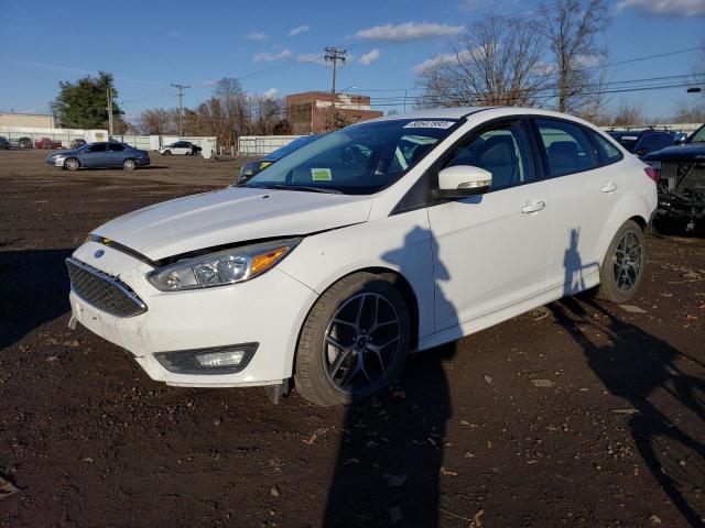 1FADP3F25FL258857 - 2015 FORD FOCUS SE WHITE photo 1