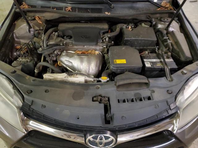 4T1BF1FK5FU027164 - 2015 TOYOTA CAMRY LE GRAY photo 11