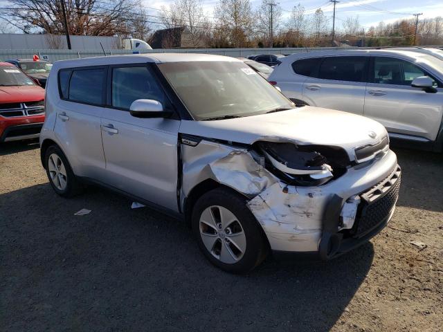 KNDJN2A24F7755668 - 2015 KIA SOUL SILVER photo 4