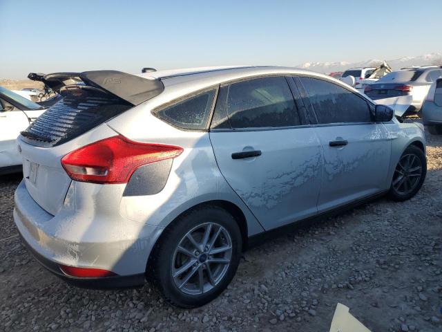 1FADP3K20FL288466 - 2015 FORD FOCUS SE SILVER photo 3