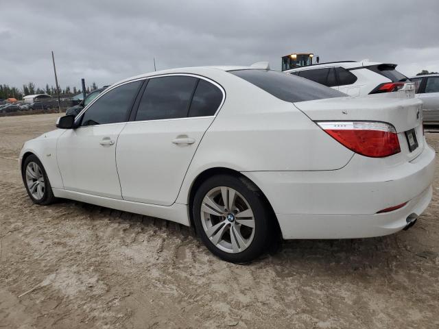 WBANU5C50AC441817 - 2010 BMW 528 I WHITE photo 2