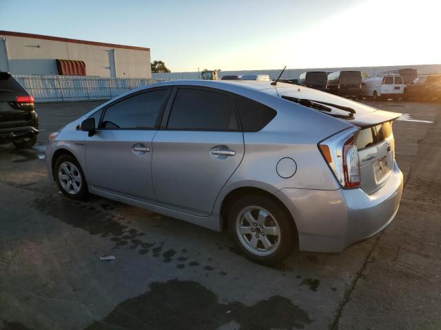 JTDKN3DU0F2004782 - 2015 TOYOTA PRIUS SILVER photo 2