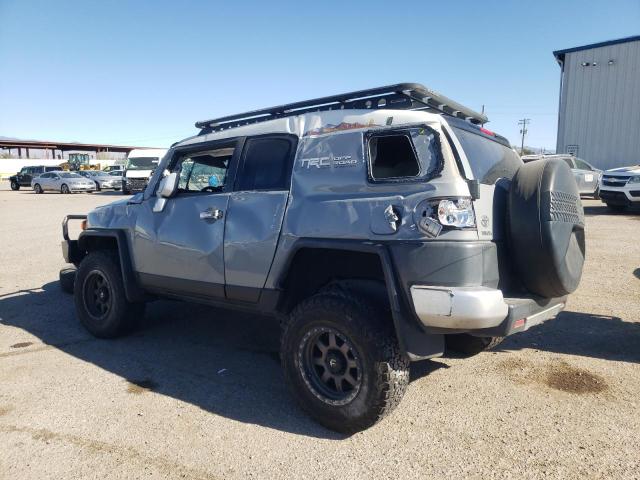 JTEBU4BF9EK187638 - 2014 TOYOTA FJ CRUISER SILVER photo 2