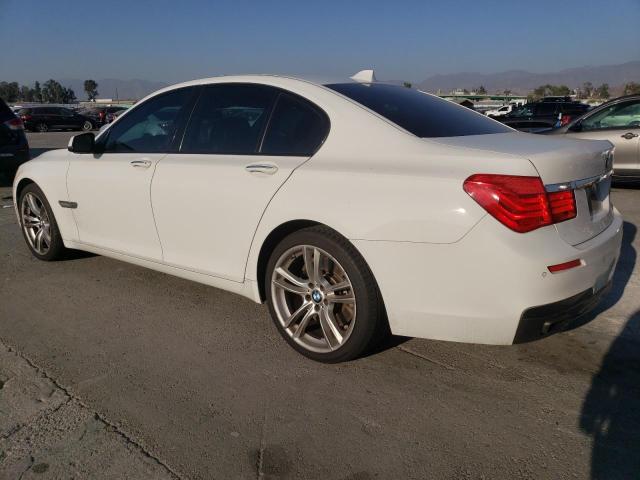 WBAKA8C55BCY36851 - 2011 BMW 750 I WHITE photo 2