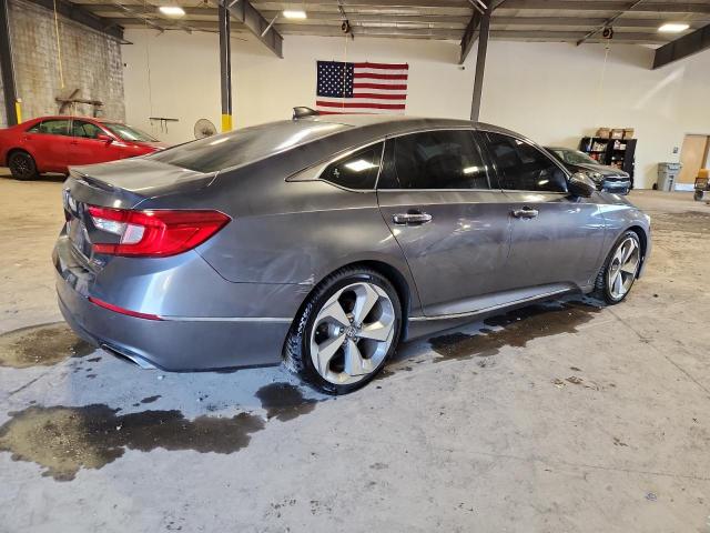 1HGCV2F98JA003046 - 2018 HONDA ACCORD TOURING 灰色 照片 3