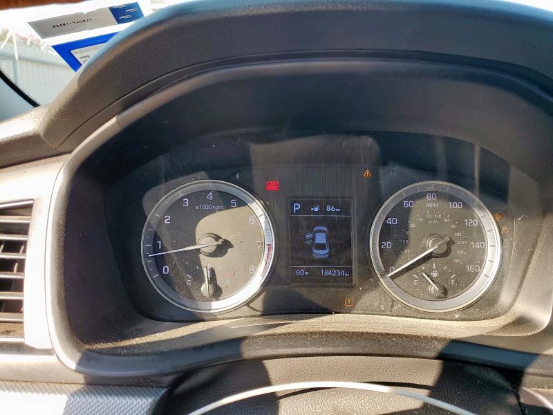 5NPE24AF9JH664263 - 2018 HYUNDAI SONATA SE 灰色 照片 9