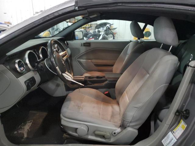 1ZVFT84N275301272 - 2007 FORD MUSTANG GRAY photo 7