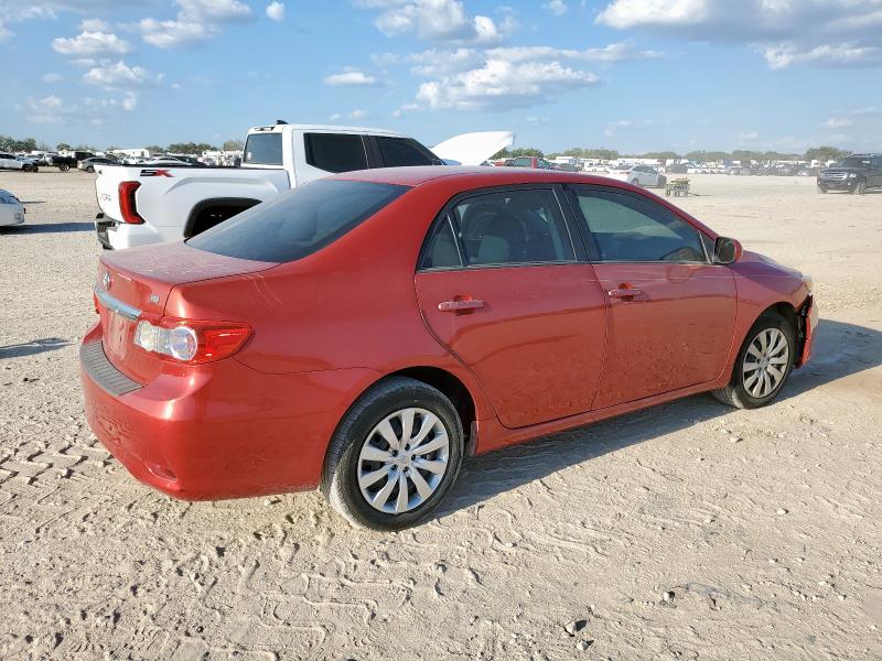 5YFBU4EE2CP039580 - 2012 TOYOTA COROLLA BASE RED photo 3