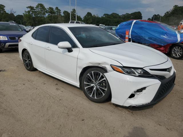 4T1B11HKXKU842787 - 2019 TOYOTA CAMRY L WHITE photo 4